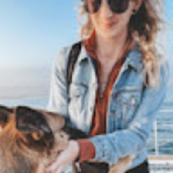 Meet your Posher, Joanna - Picture 1 of 1